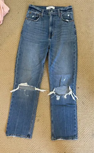Abercrombie Ankle Straight Ultra High-Rise Jeans thumbnail 1