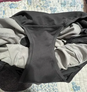 Lululemon Hotty hot shorts thumbnail 4