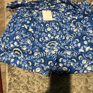 NWT Sugar + Lips large‎ shorts thumbnail 4