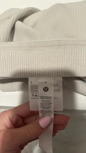 Lululemon Shorts thumbnail 4