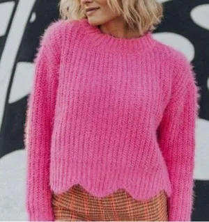 &merci Junie Scalloped Sweater in Bubblegum thumbnail 1