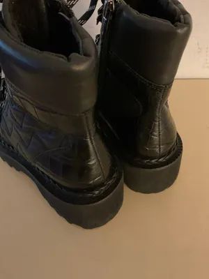 Vince Camuto women leather Black Quilted Combat Platform Boots size 6.5 thumbnail 8