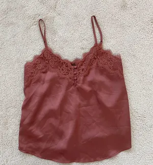 Abercrombie lace trim cami xs thumbnail 1