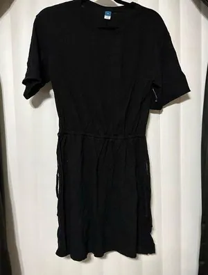 Old Navy above knee black dress with sinche waist drawstrings thumbnail 1
