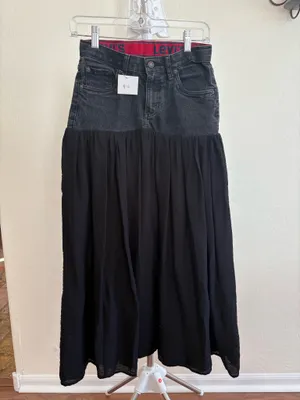 Black skirt thumbnail 1