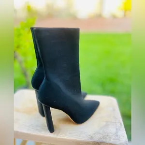 Aldo Womens booties size 7.5 made in Vietnam thumbnail 2