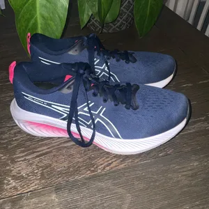 Asics Women's Navy and Pink Gel Excite 10 Size 8 thumbnail 4