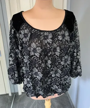 Max Edition Women's Black Lace Overlay Velvet Pullover‎ Top Size XL Whimsigoth thumbnail 1