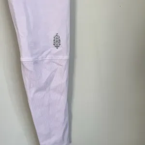 Free People Movement Lilac Purple High Rise Leggings Size Medium thumbnail 3