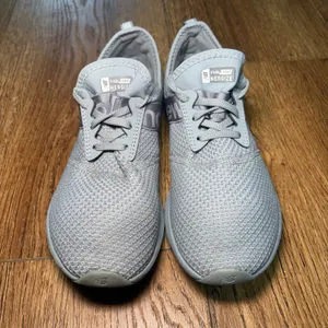 New Balance FuelCore Nergize Womens 7.5 Gray Walking Shoes Memory Foam thumbnail 2
