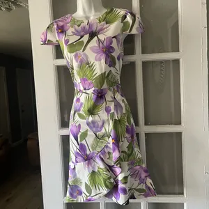 Alice‎ + Olivia Kirby Faux-Wrap Floral Flounce Dress thumbnail 7