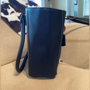 Liz Claiborne Black pebbled faux leather purse thumbnail 13
