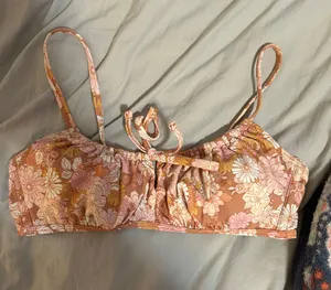 Bikini Top thumbnail 1