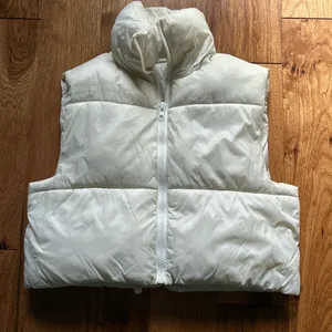 White Puffer Vest Amazon Women’s Cropped thumbnail 1