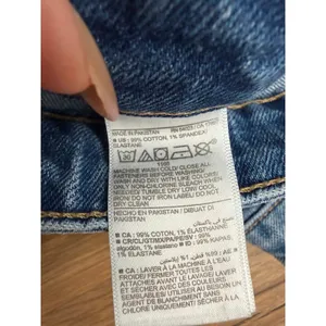 Old Navy Higher High-Rise Flare Jeans Women's 6 Medium Wash Stretch Denim thumbnail 6