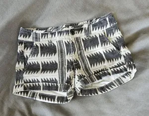 American Eagle Cotton Shorts Tan & Black Print Size 00 thumbnail 1
