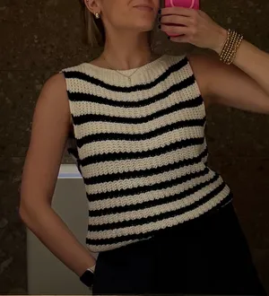 Abercrombie & Fitch Textural Knit Sweater Vest thumbnail 2