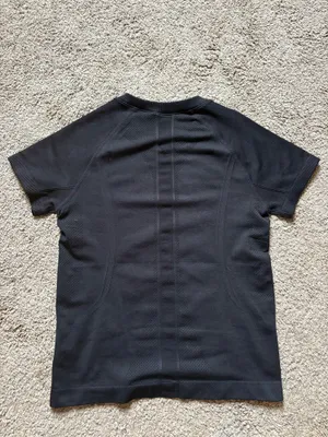 black athletic t shirt Size XS thumbnail 2