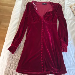 Lulus Long sleeve red velvet dress thumbnail 1