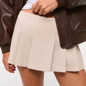 Abercrombie‎ & Fitch Cream Micro Pleated Low Rise Skort thumbnail 1