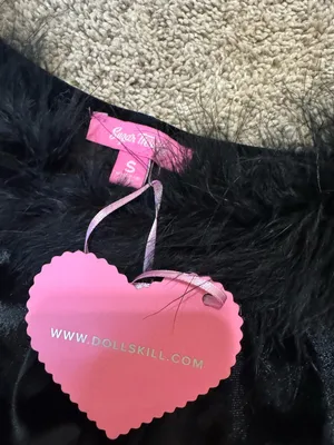 Dolls Kill Sugar Thrillz Black Velvet Feather Trim Matching Set NWT top S skirt XS thumbnail 3