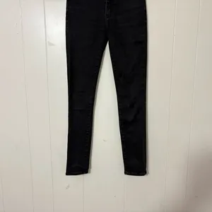 Abercrombie & Fitch Super Skinny Mid Rise Black Jeans Size 00 / 24 thumbnail 2