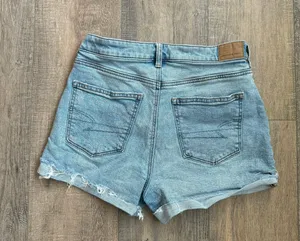 American Eagle Strigid Mom Shorts  thumbnail 2