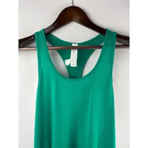 Women’s alo Medium Green Racerback Sports Tank thumbnail 2