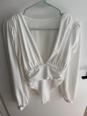 White long sleeve bodysuit Size M thumbnail 1