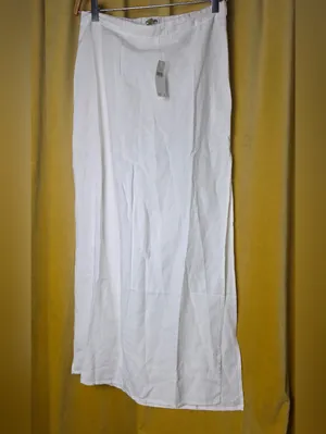 Celandine Linen-Blend Side-Slit Maxi Skirt thumbnail 2