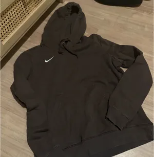 Nike Women’s Hoodie thumbnail 1