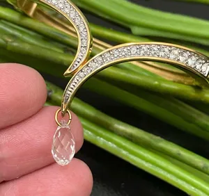 SWAROVSKI Vintage Signed Gold-tone Hinged V Bangle With Teardrop Crystal Charm thumbnail 12