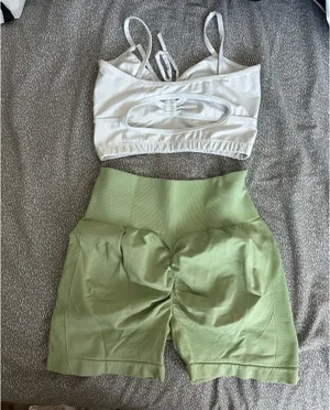 Active set Green Size M thumbnail 1
