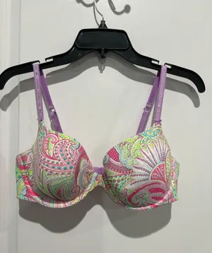 Victoria’s Secret Lined Demi, Sz 38C, NWOT thumbnail 1