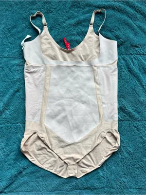 Spanx 10129P Open Bust Brief Bodysuit 2X Beige Oat Nude Shapewear Slimming thumbnail 6