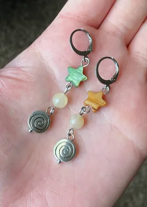 Handmade star & swirl dangle earrings🌀🌠 thumbnail 5