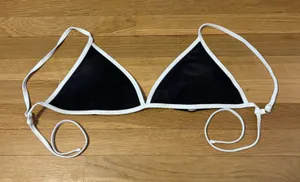 Abercrombie & Fitch Triangle Bikini Top thumbnail 1
