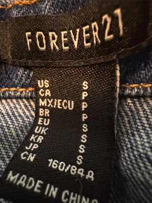FOREVER 21 Denim Sherpa-Lined Jacket in Blue and Cream Sz S thumbnail 9