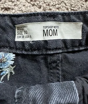 Embroidered Flowered Jean Shorts thumbnail 3
