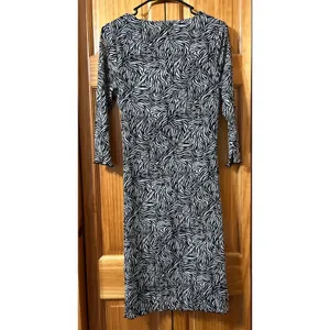 Vertigo Paris L Zebra Print Faux Wrap Mini Dress NWT V-Neck 3/4 Sleeve‎ Sheath thumbnail 2