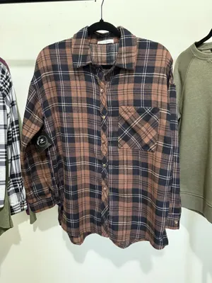 Boutique Flannel  thumbnail 1