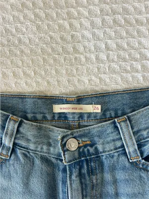 Levi’s Wide-Leg 94 Baggy Jeans thumbnail 3