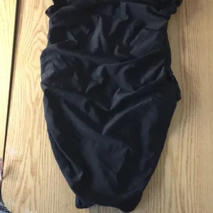 New Women’s 1pc Swimsuit Padded Ruched Medium Black thumbnail 7