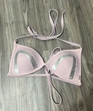 Victoria’s Secret Pink Bikini Top thumbnail 1
