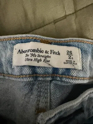 Abercrombie Curve Love 90s Straight Leg Jeans thumbnail 5