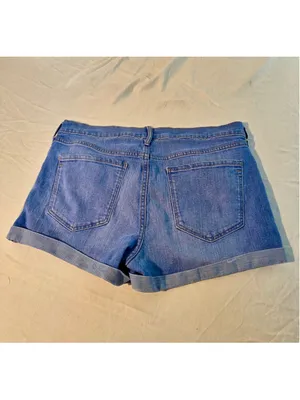 Old Navy Women’s 12 Boyfriend Denim Shorts Blue Cuffed High Rise thumbnail 2
