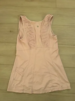 Lululemon tank top thumbnail 2