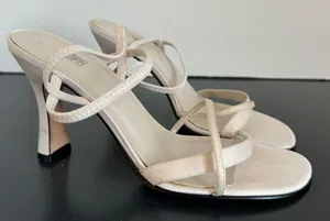 VTG Y2K Strappy BP Satin White Leather Kitten Heel Mule Square Toe Sandal Size 7 thumbnail 1