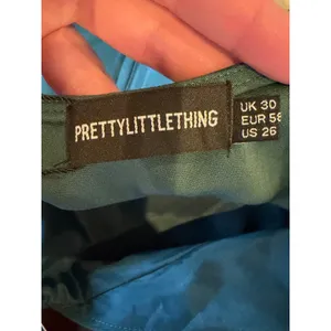 PrettyLittleThing Shirt Women 30 Teal Green Plus Size Woven Bralet Crop Top‎ NWT thumbnail 7