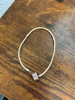 Stunning PANDORA Pink Pavé Barrel Clasp Bracelet - Includes Original Box! thumbnail 4